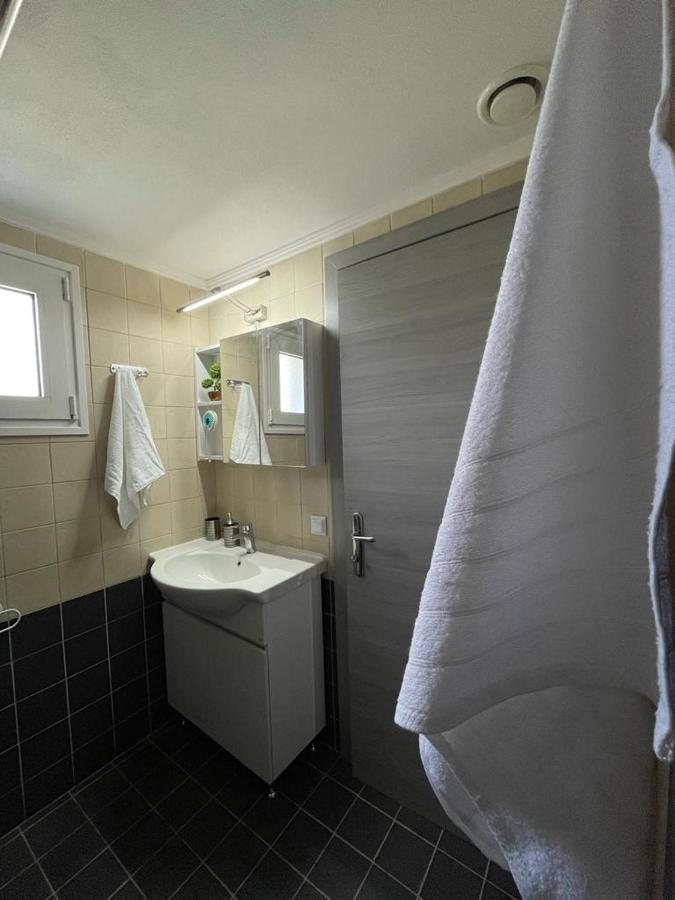 The Breeze & Sunlight Apartment Врасна Экстерьер фото