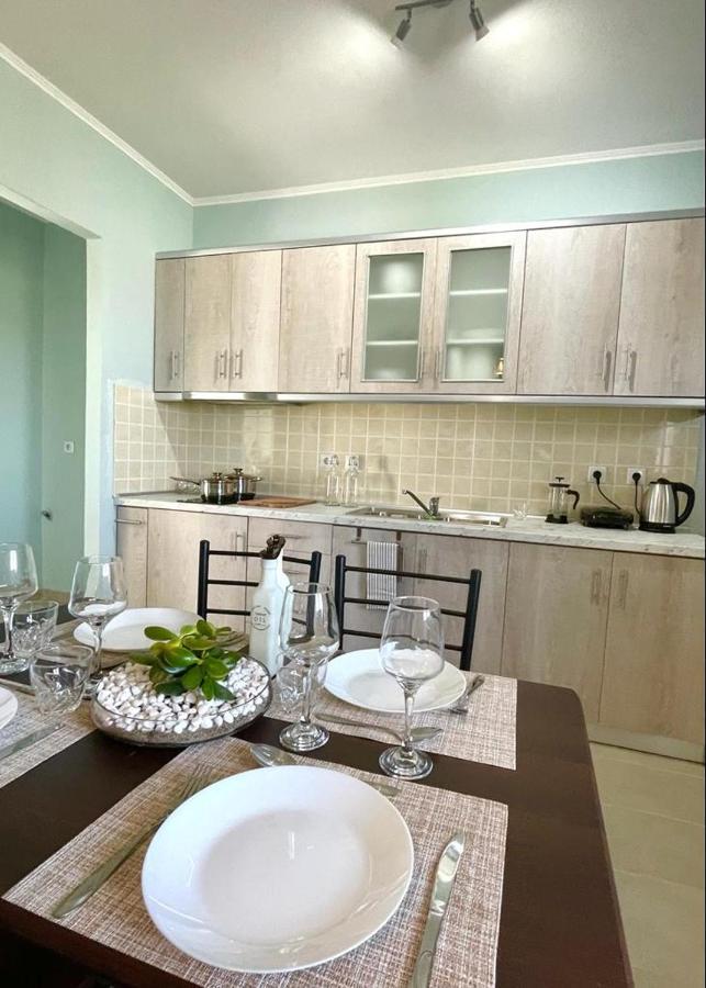 The Breeze & Sunlight Apartment Врасна Экстерьер фото